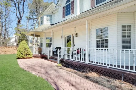 20 Ricky Road Manorville NY 11949