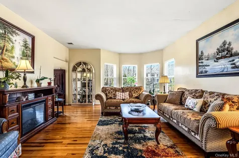 20 Ricky Road Manorville NY 11949