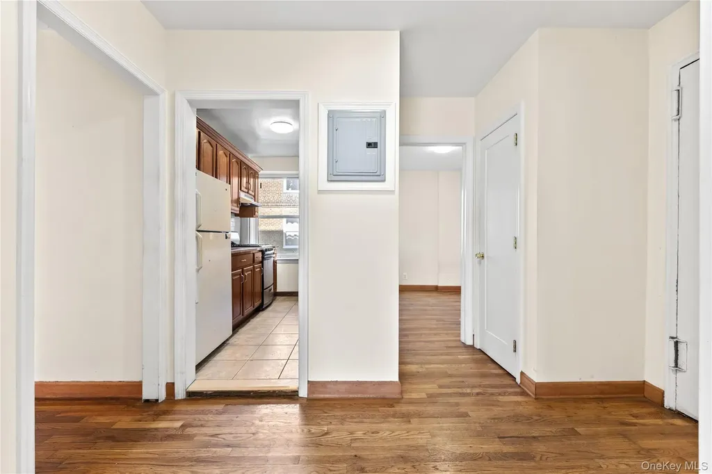 141-21 78th Road Flushing NY 11367