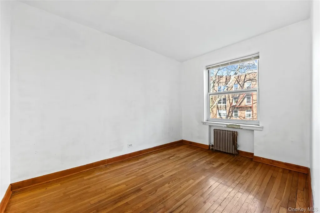 141-21 78th Road Flushing NY 11367