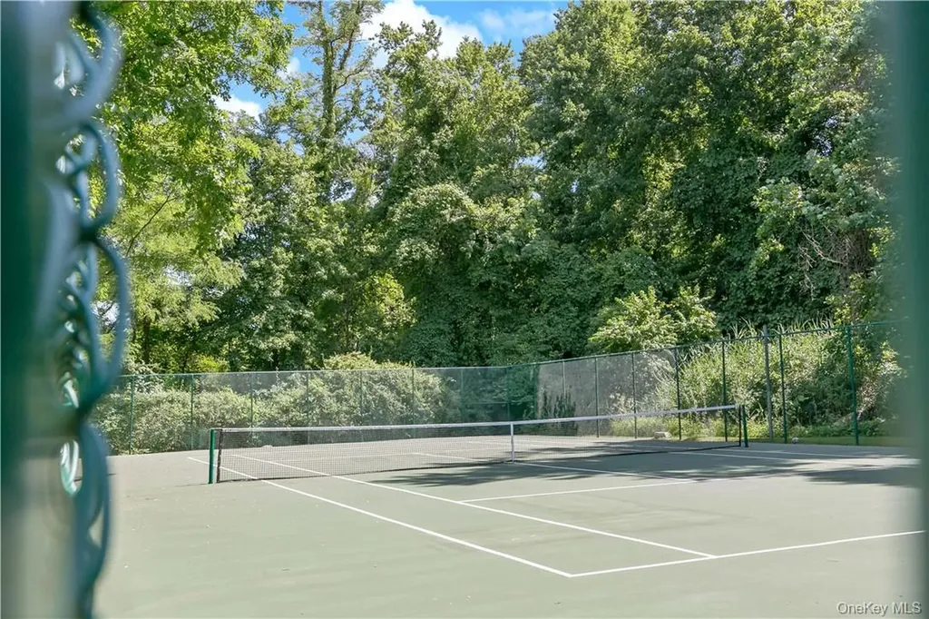 343 N Greeley Avenue Chappaqua NY 10514