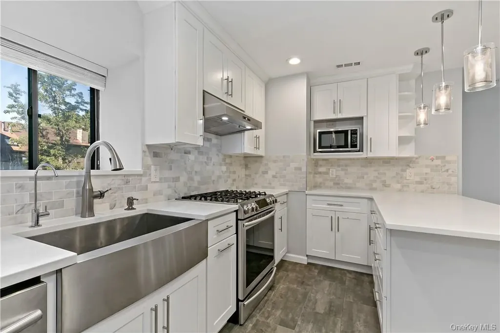 343 N Greeley Avenue Chappaqua NY 10514