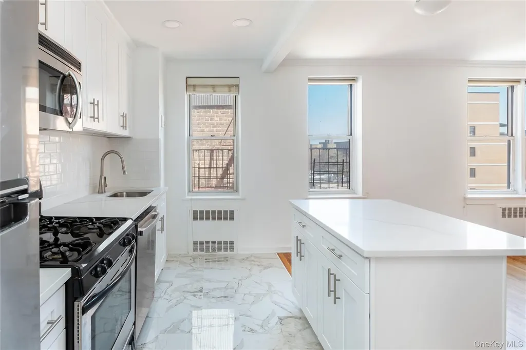 6505 Yellowstone Boulevard Forest Hills NY 11375