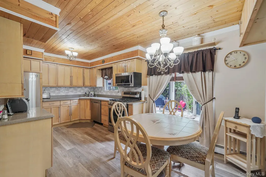 19 Laurel Street Centereach NY 11720