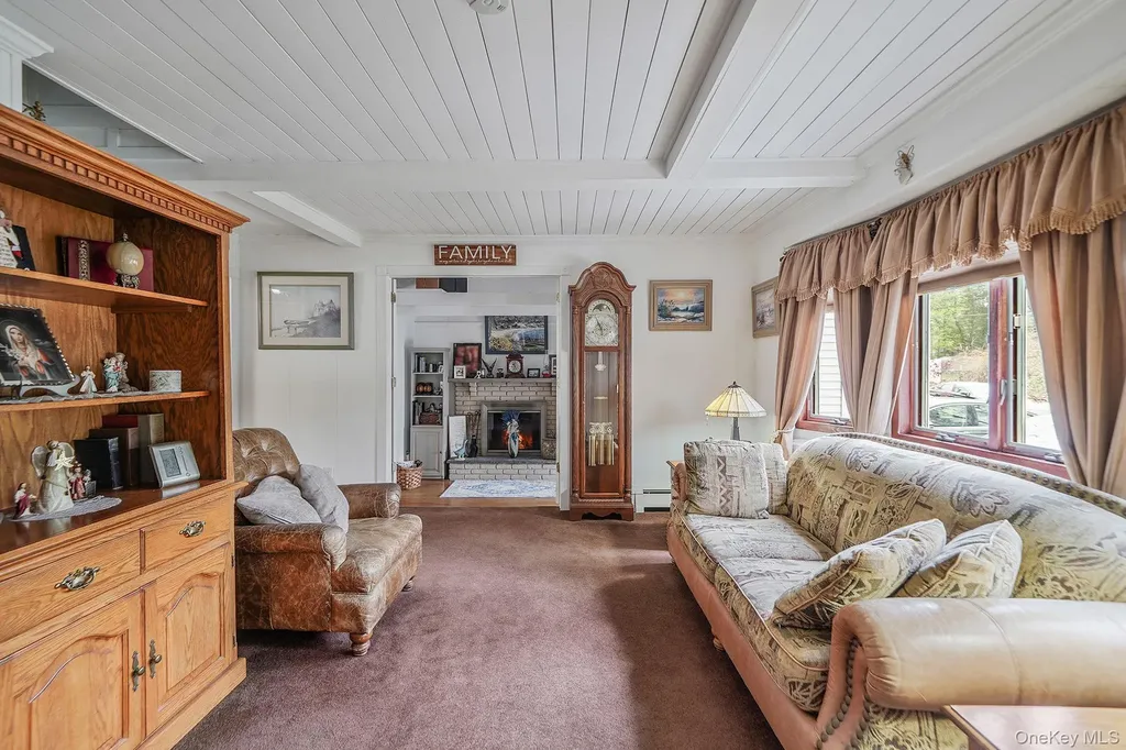 19 Laurel Street Centereach NY 11720