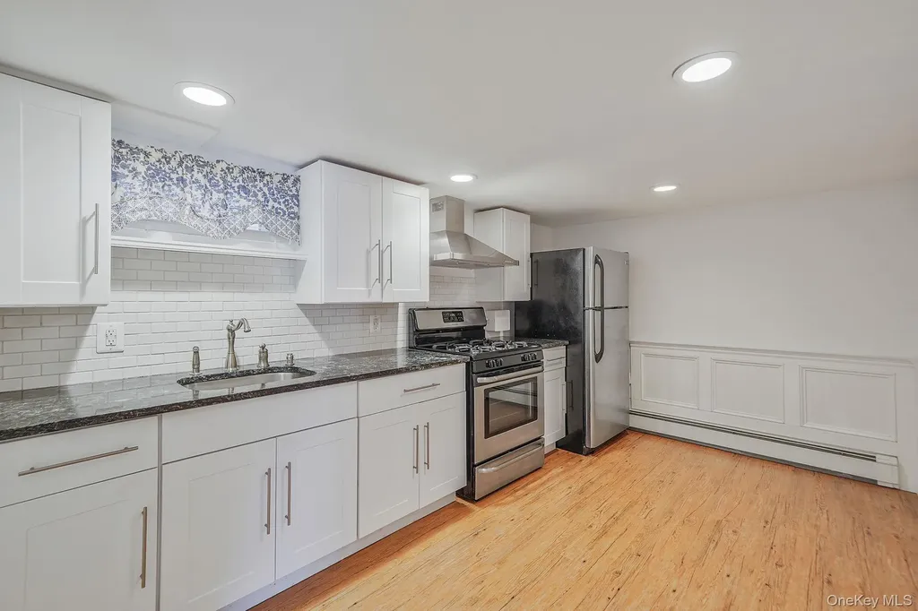 19 Laurel Street Centereach NY 11720