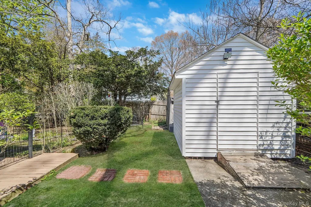 19 Laurel Street Centereach NY 11720