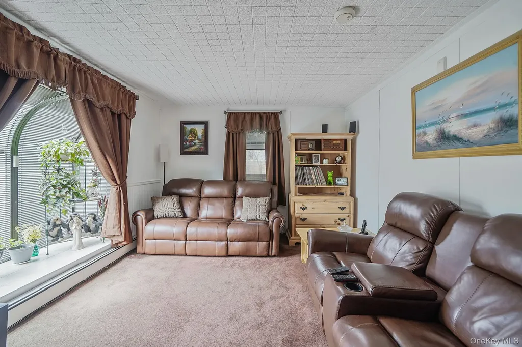 19 Laurel Street Centereach NY 11720