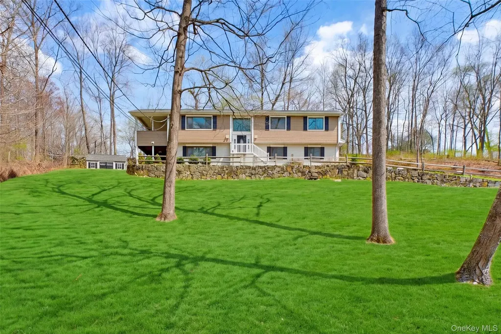 47 Stonehouse Road Somers NY 10589