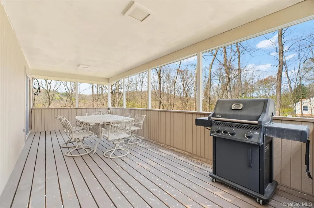 47 Stonehouse Road Somers NY 10589