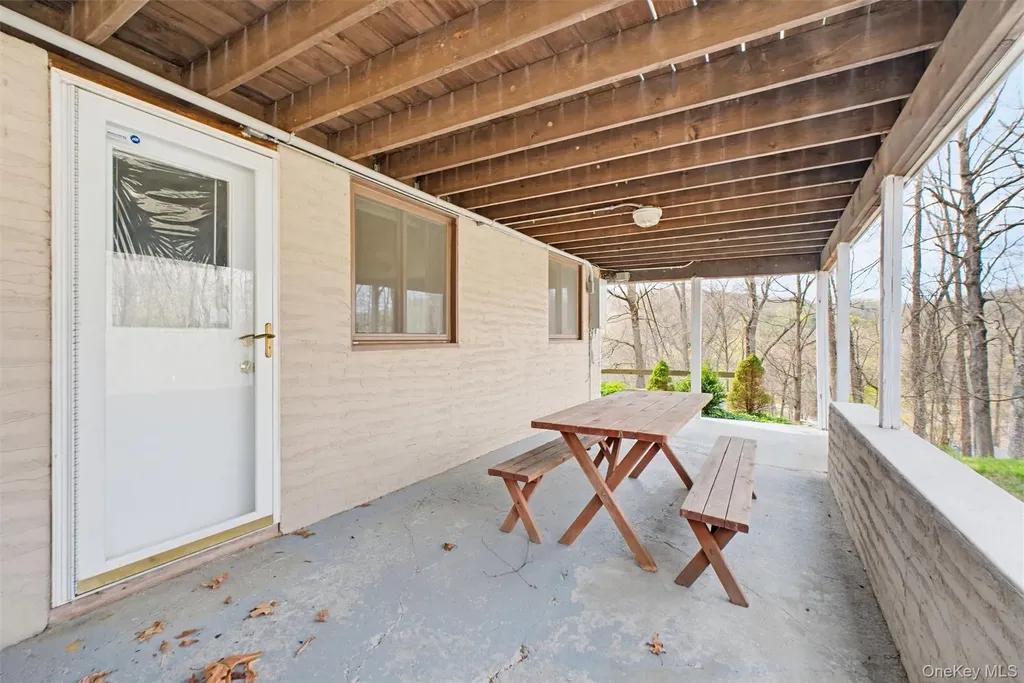 47 Stonehouse Road Somers NY 10589