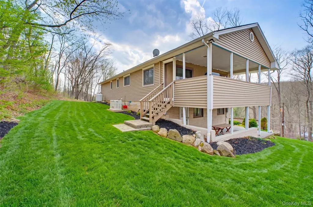 47 Stonehouse Road Somers NY 10589