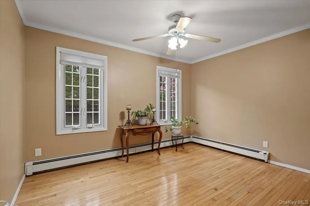 28 Cherokee Avenue West Islip NY 11795