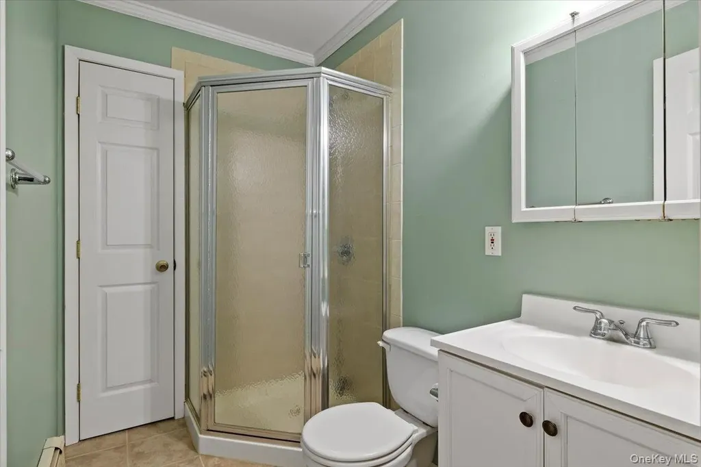 28 Cherokee Avenue West Islip NY 11795