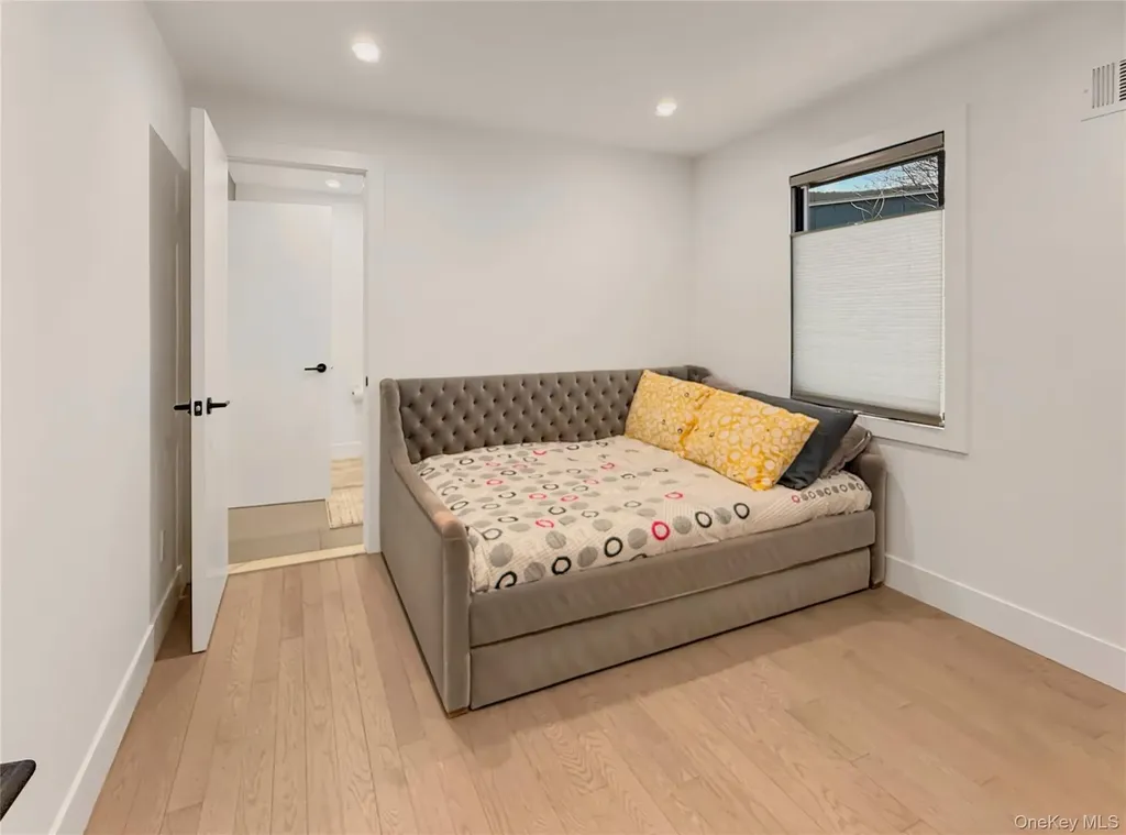 12 Hudson River Lane Garrison NY 10524