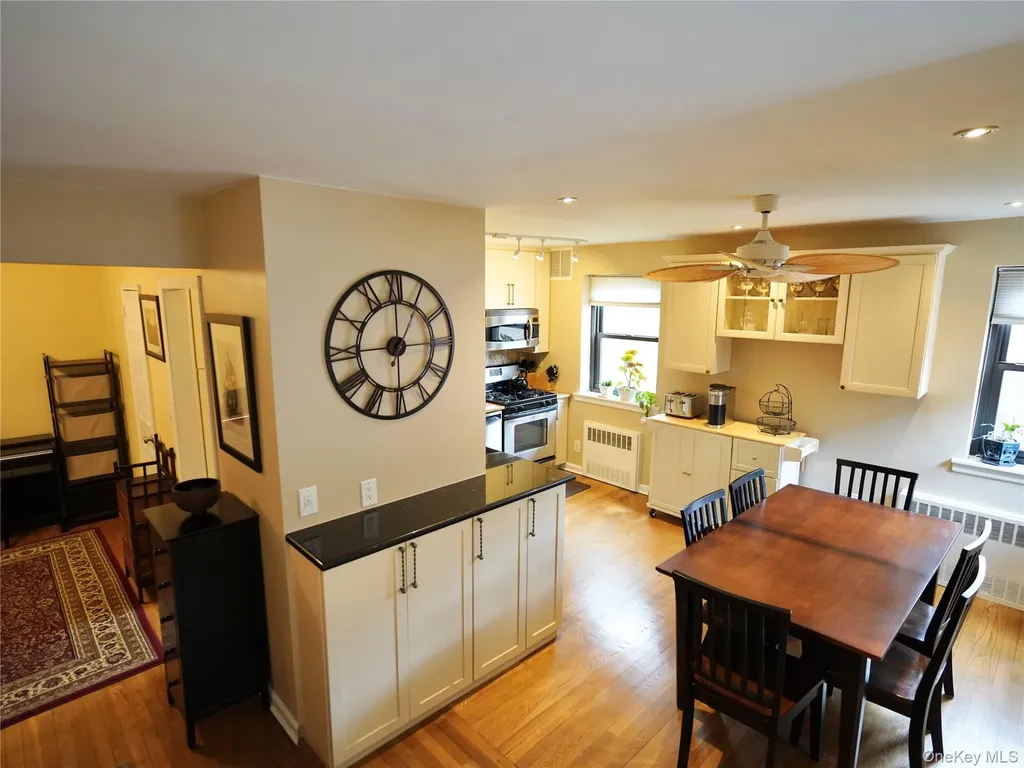 50 Brompton Road Great Neck NY 11021