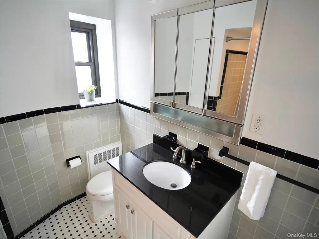 50 Brompton Road Great Neck NY 11021