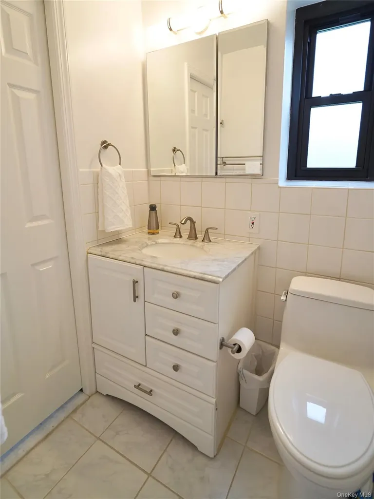 50 Brompton Road Great Neck NY 11021