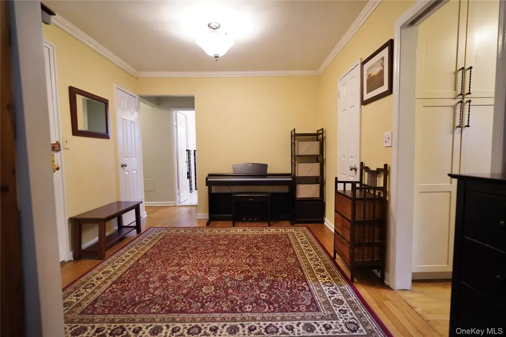 50 Brompton Road Great Neck NY 11021