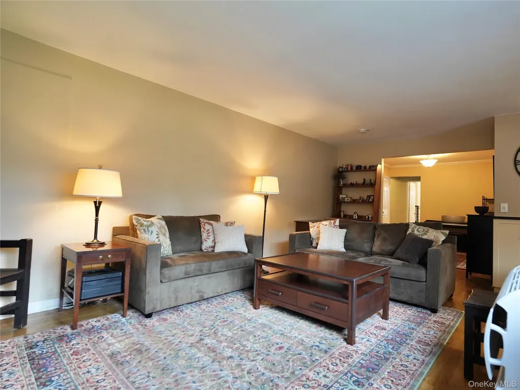 50 Brompton Road Great Neck NY 11021