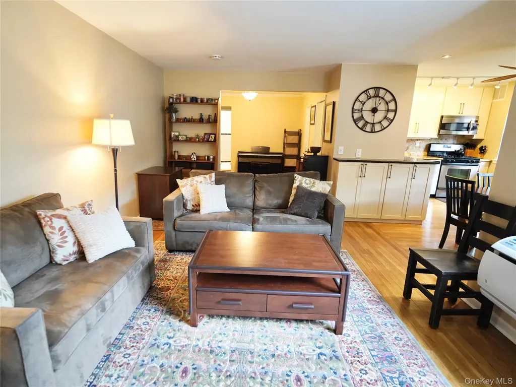 50 Brompton Road Great Neck NY 11021