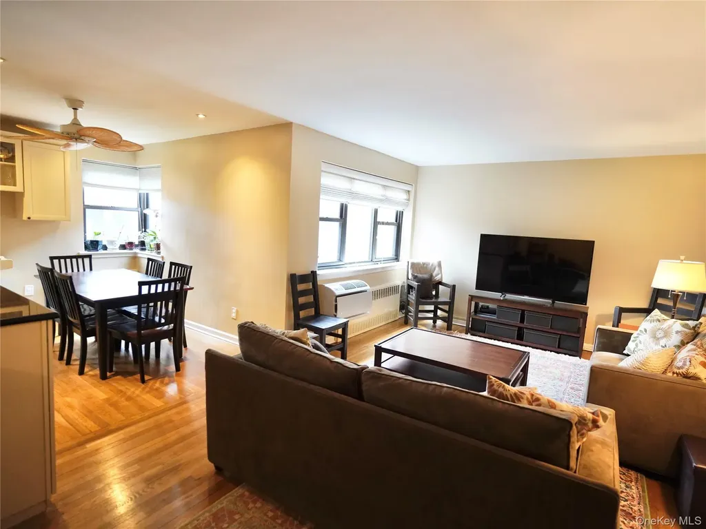 50 Brompton Road Great Neck NY 11021