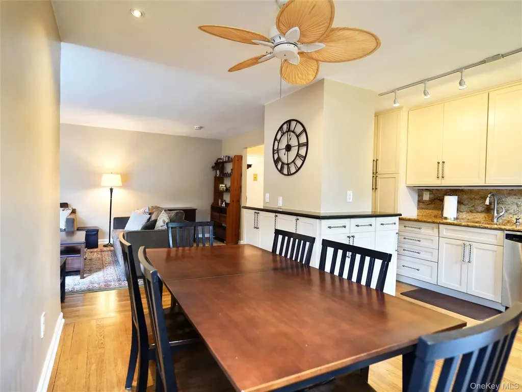 50 Brompton Road Great Neck NY 11021
