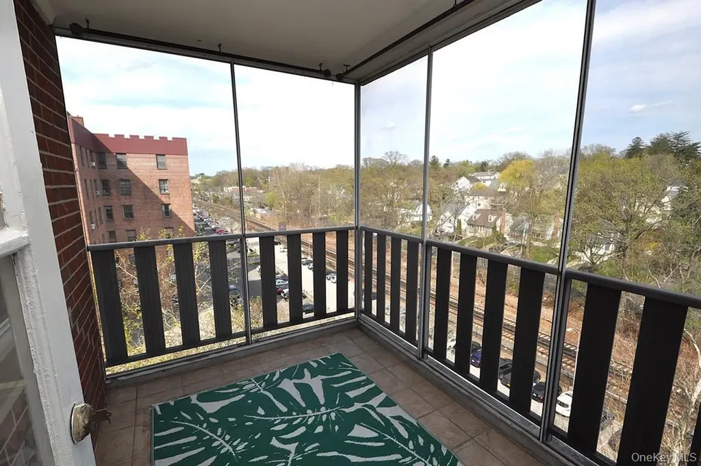 240 Garth Road Scarsdale NY 10583