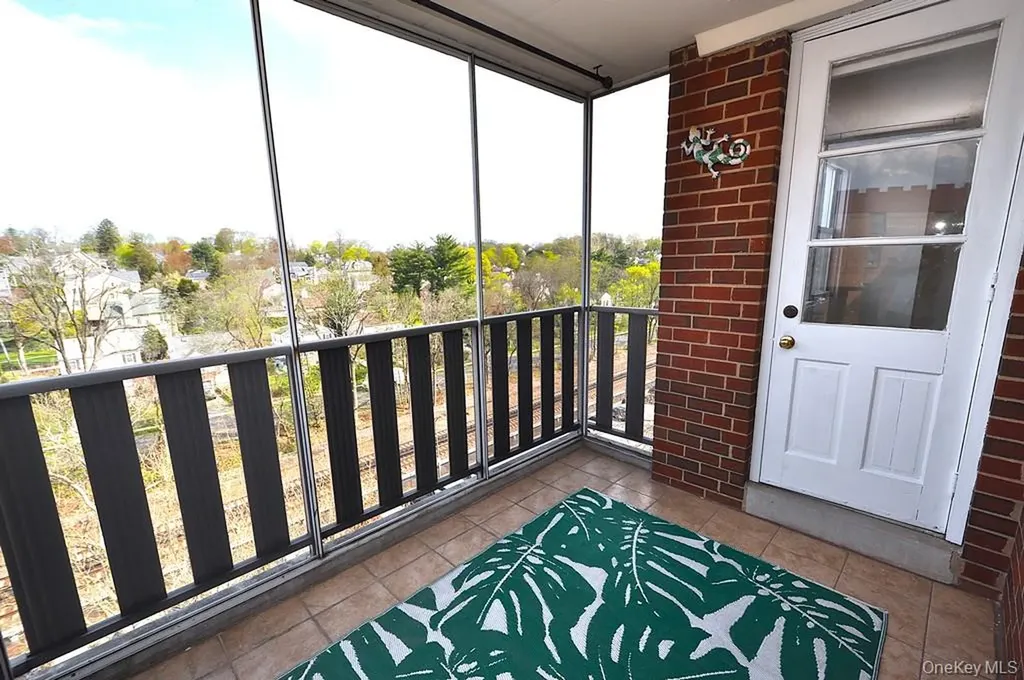 240 Garth Road Scarsdale NY 10583