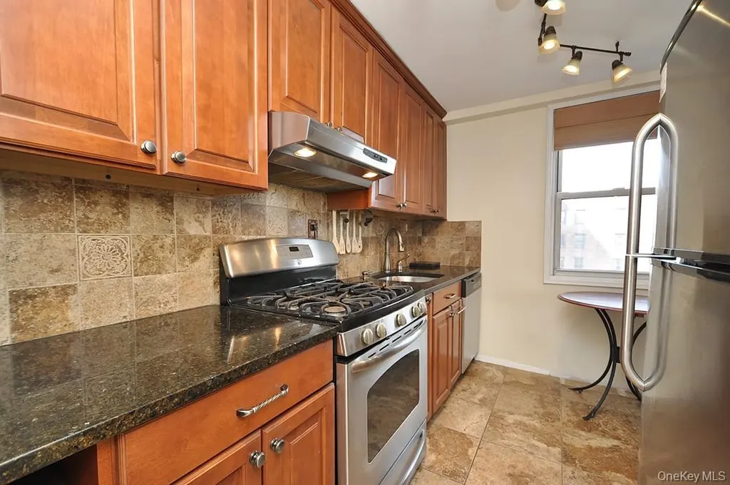 240 Garth Road Scarsdale NY 10583