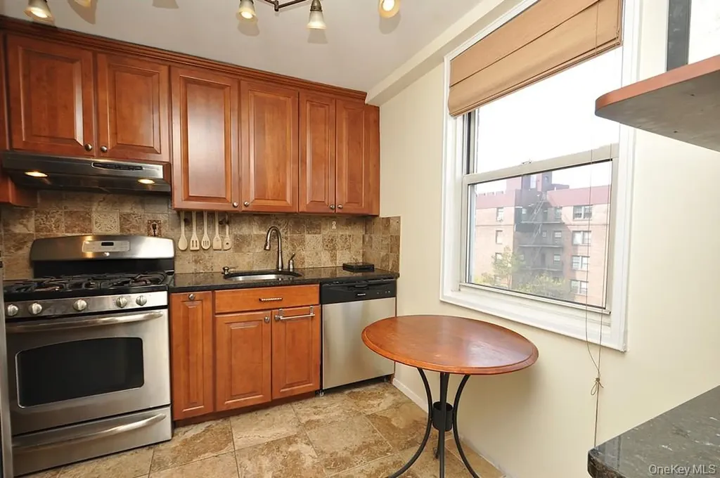 240 Garth Road Scarsdale NY 10583