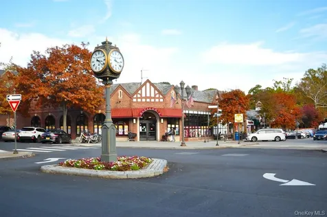 240 Garth Road Scarsdale NY 10583