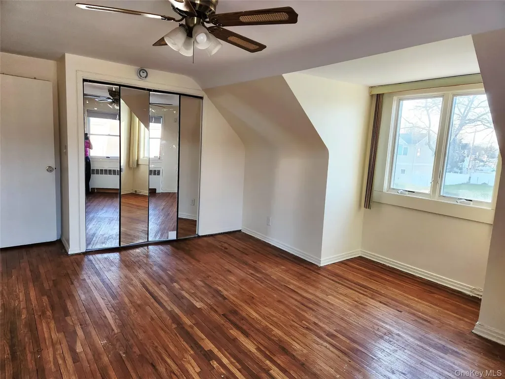 142 Morris Parkway Valley Stream NY 11580