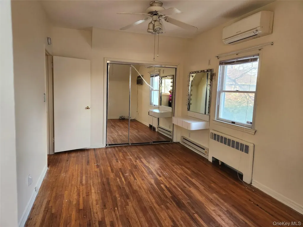 142 Morris Parkway Valley Stream NY 11580