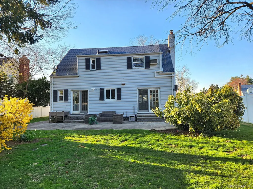 142 Morris Parkway Valley Stream NY 11580