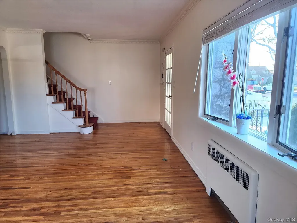 142 Morris Parkway Valley Stream NY 11580