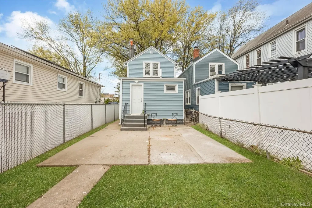 14514 Sutter Avenue South Ozone Park NY 11436