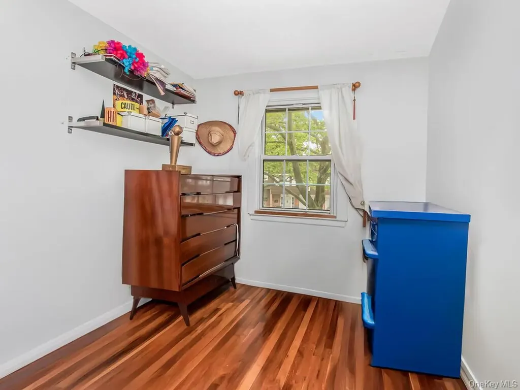 24021 68th Avenue Little Neck NY 11362