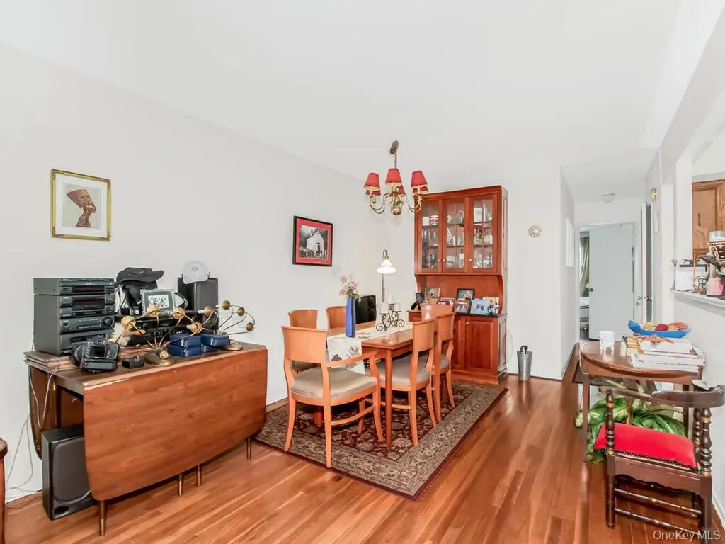 24021 68th Avenue Little Neck NY 11362