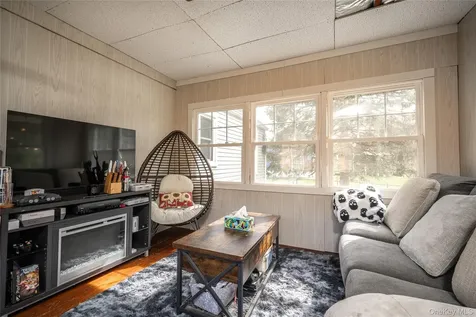 36 Edgewood Road Cortlandt Manor NY 10567