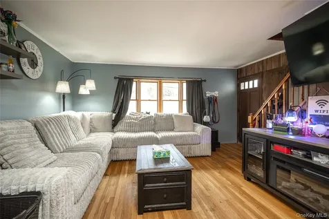 36 Edgewood Road Cortlandt Manor NY 10567