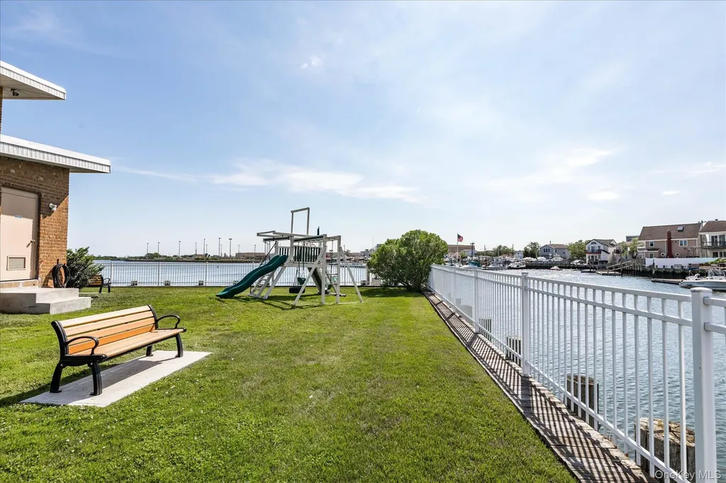 4 Rose Street Oceanside NY 11572