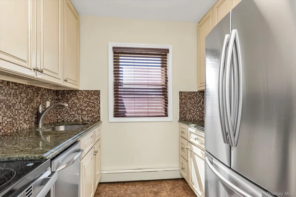 4 Rose Street Oceanside NY 11572
