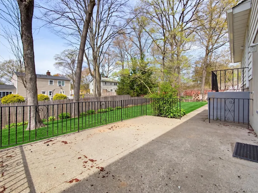11 Willow Drive Suffern NY 10901