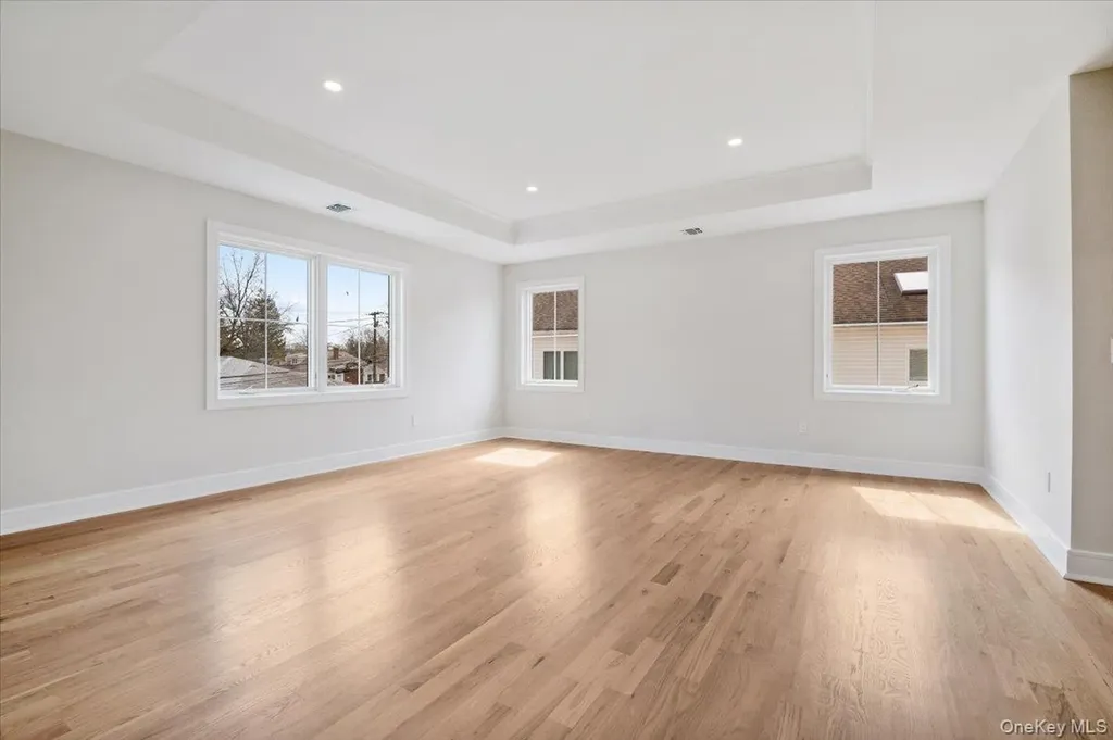 2 Winters Court Plainview NY 11803