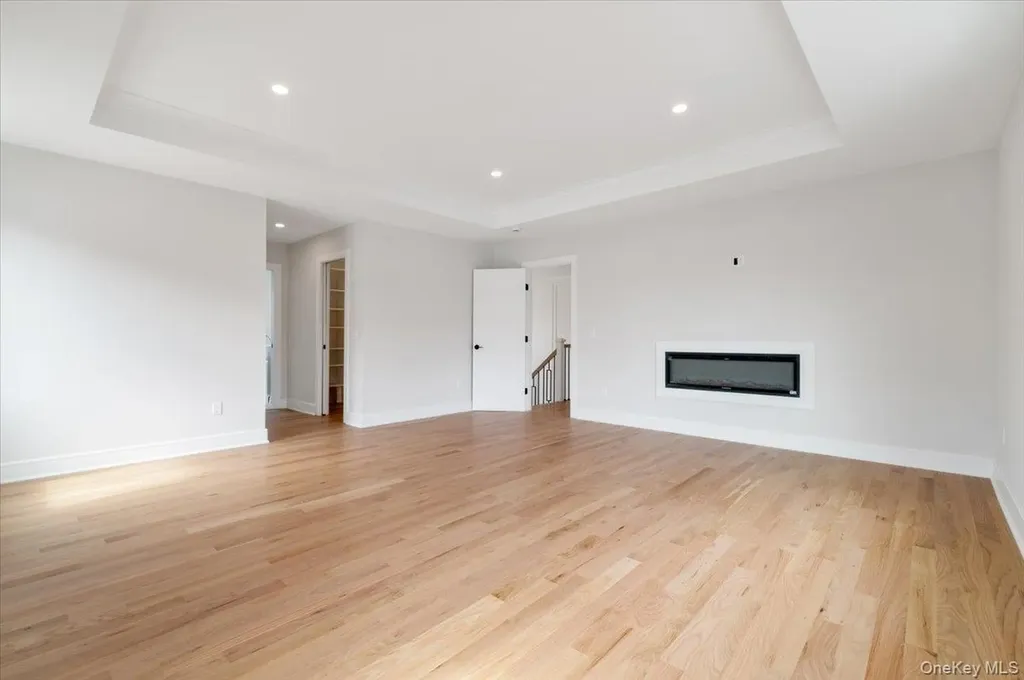 2 Winters Court Plainview NY 11803