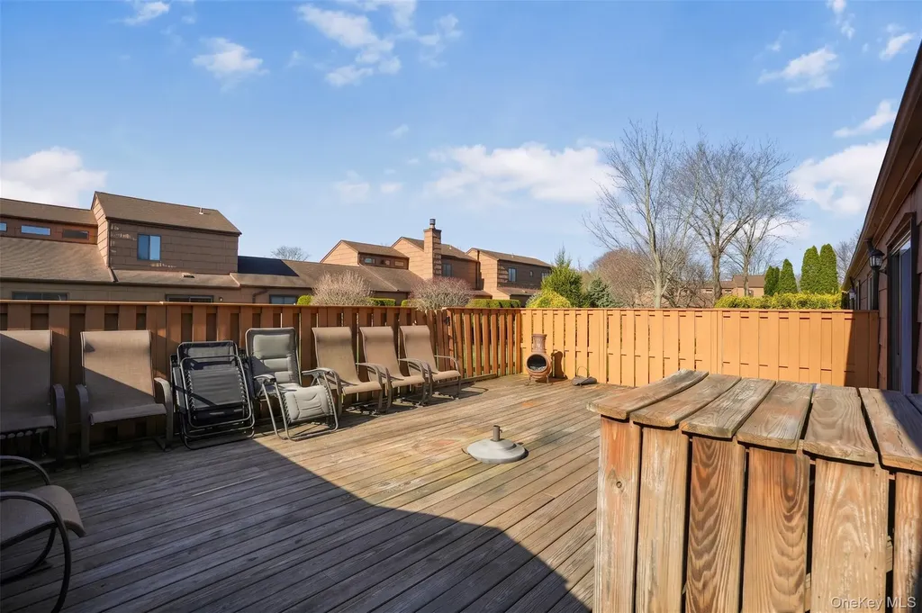 85 Rhett Court Commack NY 11725