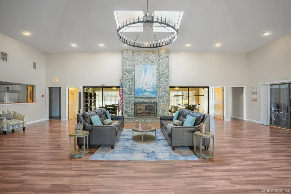 85 Rhett Court Commack NY 11725