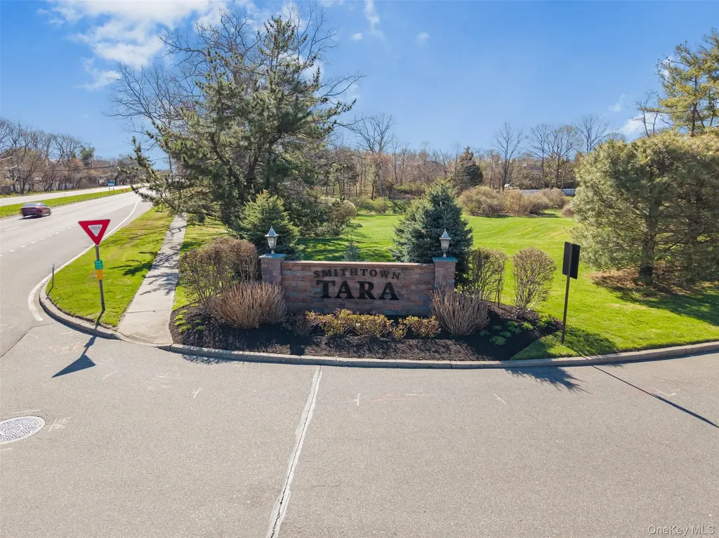 85 Rhett Court Commack NY 11725