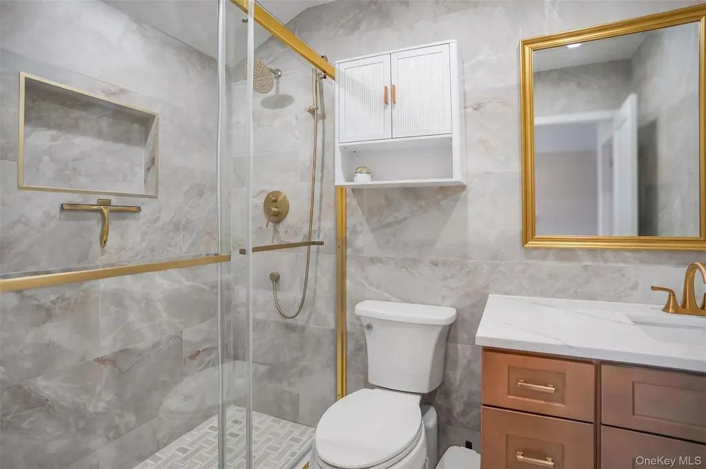 85 Rhett Court Commack NY 11725
